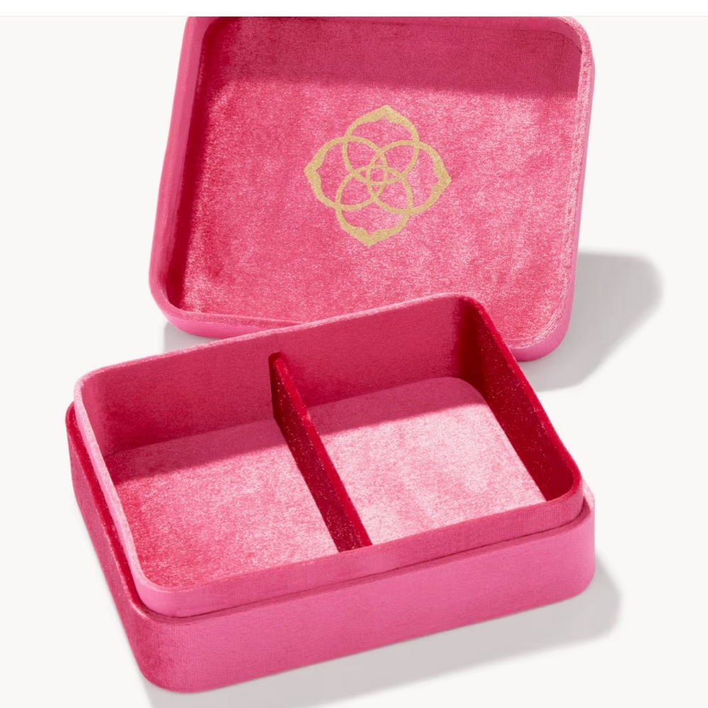 Kendra Scott Pink Velvet Cosmetic Case - Picture 2 of 3
